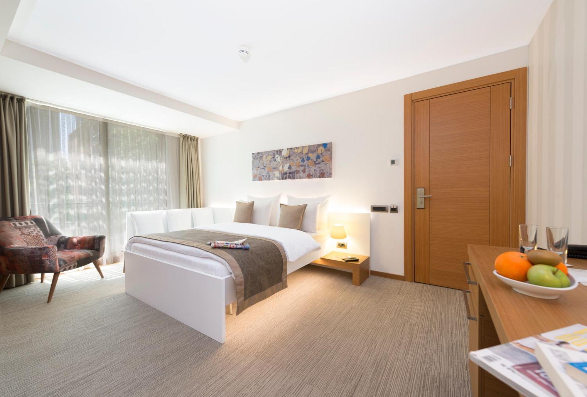 Milport Hotel Levent Istambul Exterior foto