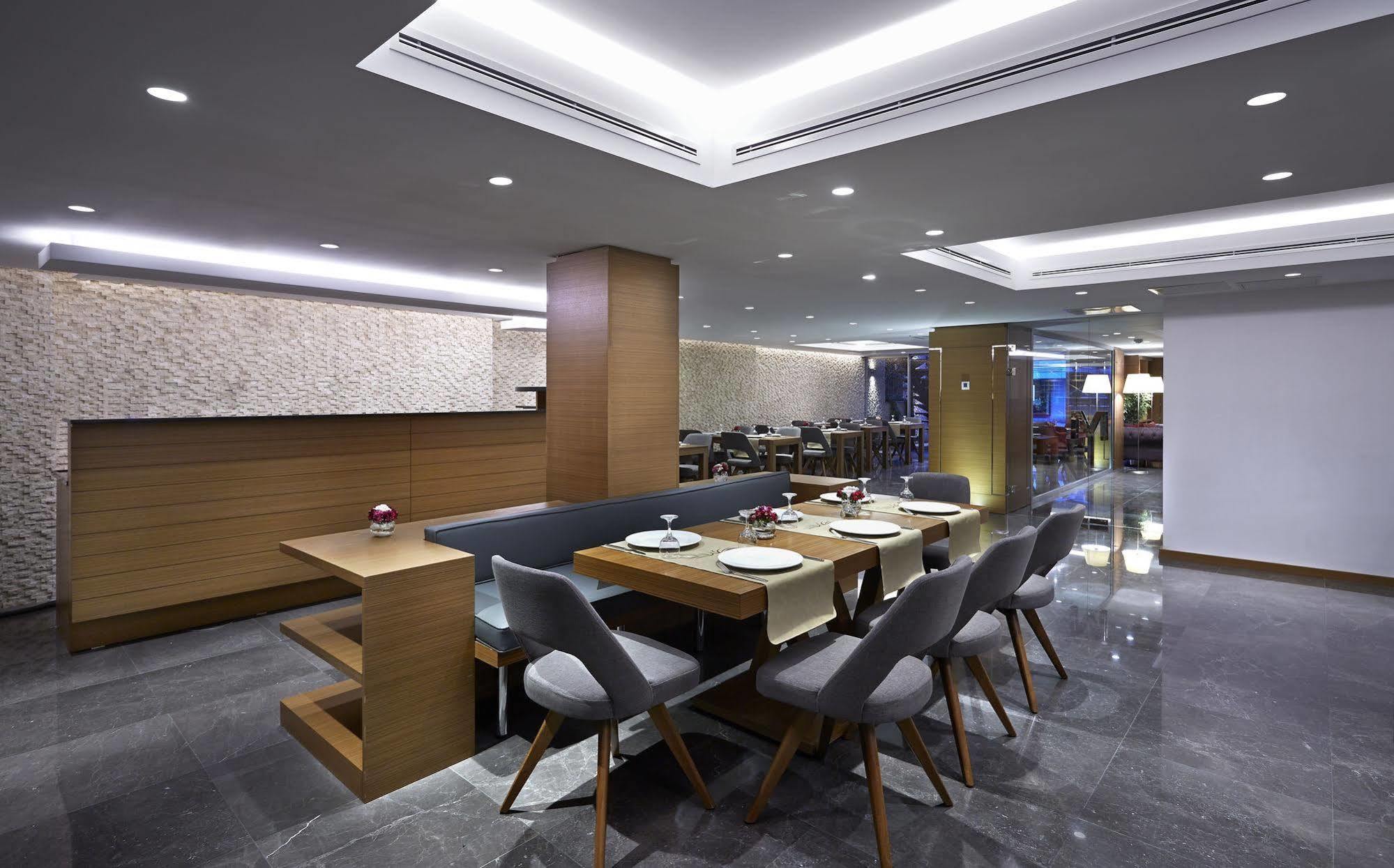 Milport Hotel Levent Istambul Exterior foto